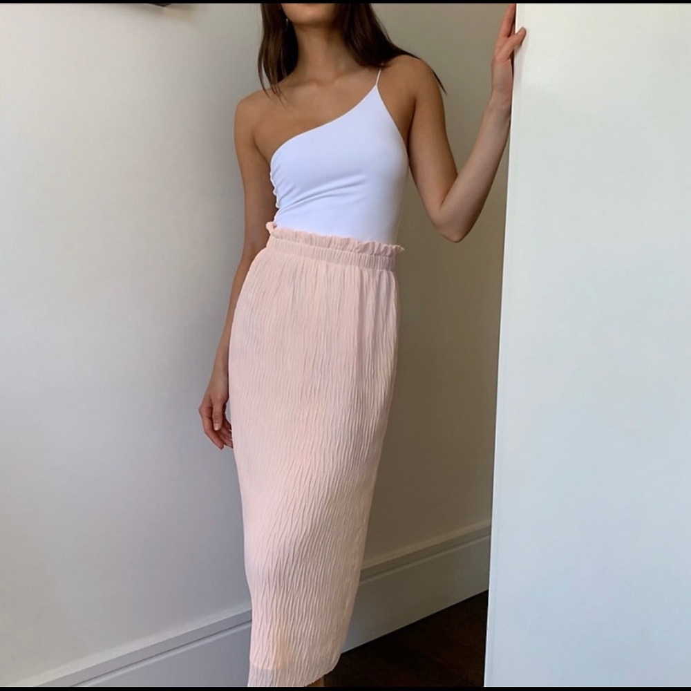 Aritizia babaton Gabriola Skirt